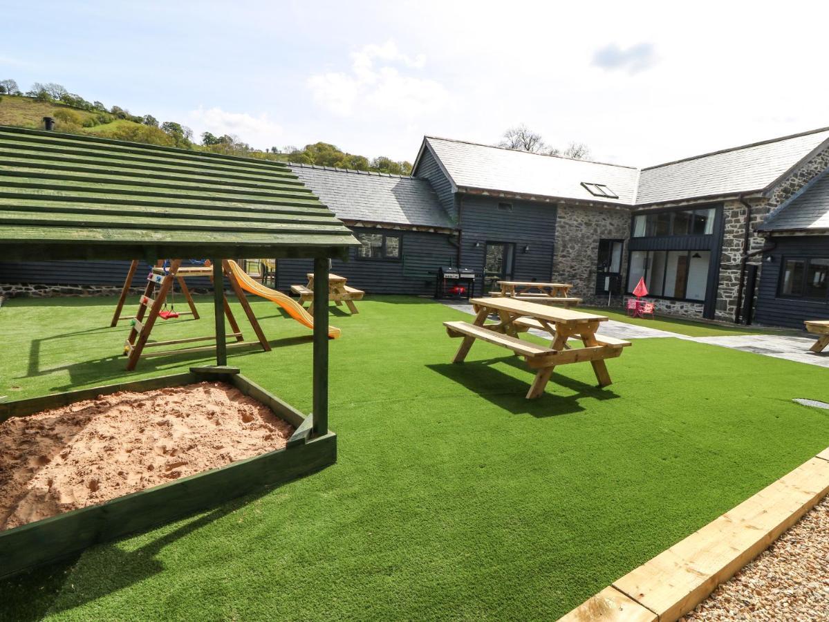 Y Beudy The Dairy Villa Oswestry Exterior photo